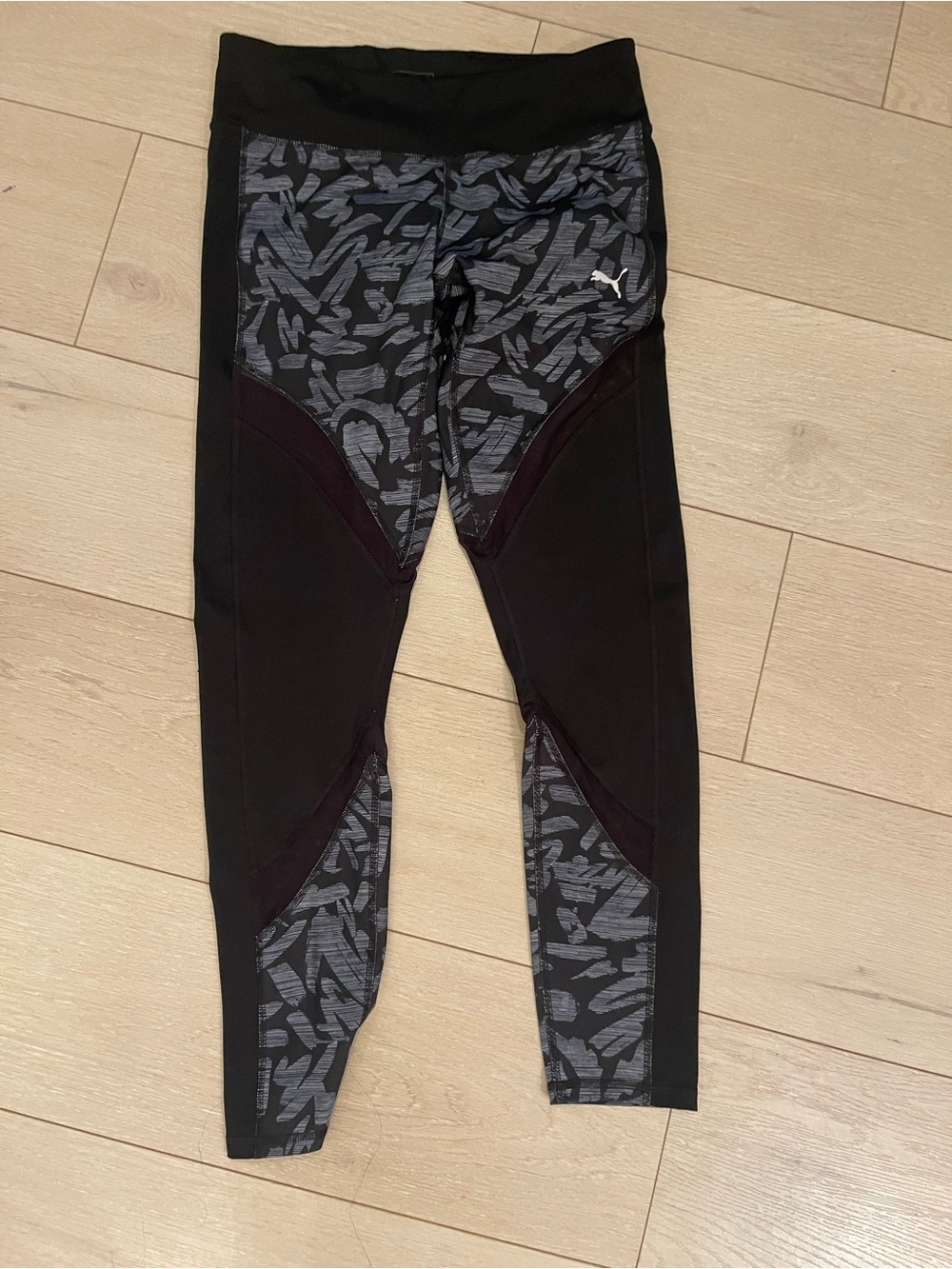 Puma Black and Gray Patterned Performance Leggings
